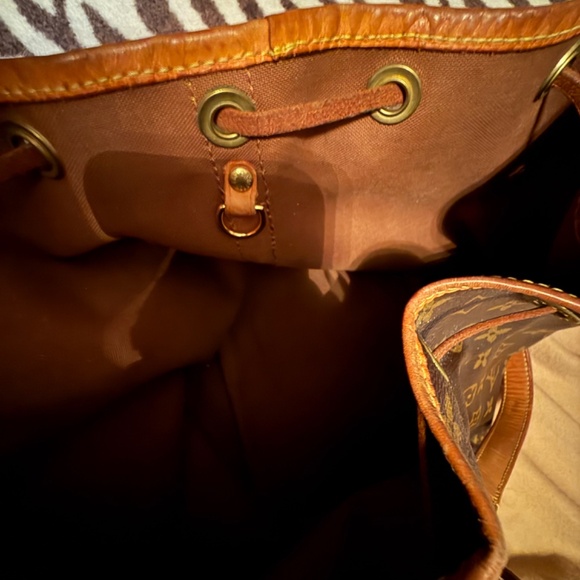 Vintage Classic Louis Vuitton Bucket Bag with Original Dust Bag - Picture 7 of 7